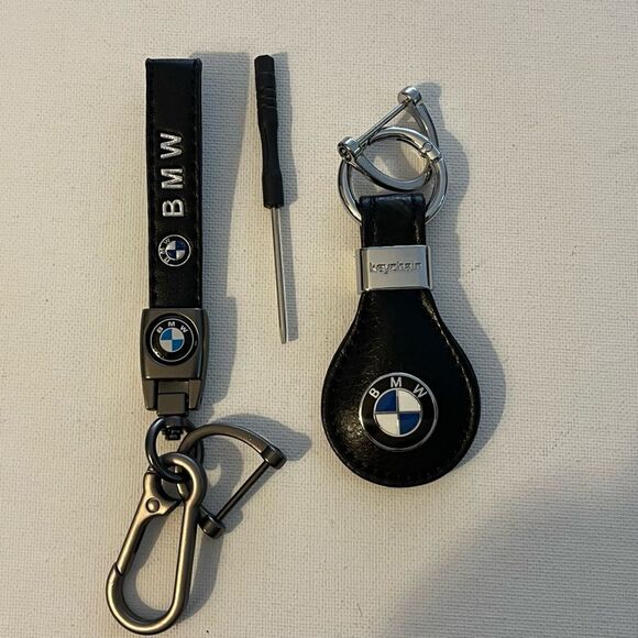 BMW Logo Key Fob Keychain in Black Leather Set of 2 NWT - Picture 3 of 4
